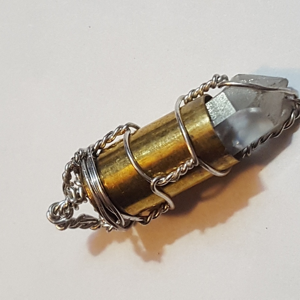 Mountain bullet pendant
